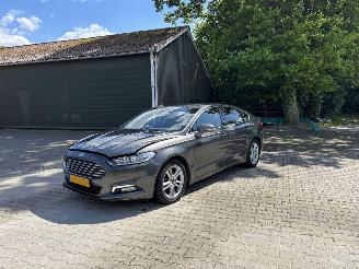 skadebil auto Ford Mondeo 1.5 AUTOMAAT NAVI CLIMA LED TREKHAAK B.J 2018 MOTORSCHADE MOTOR LOOPT 2018/10