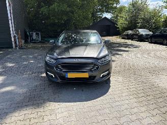 Ford Mondeo AUTOMAAT NAVI CLIMA LED TREKHAAK B.J 2018 MOTORSCHADE MOTOR LOOPT picture 5