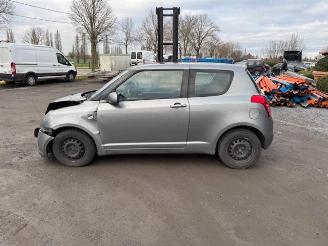 Suzuki Swift  picture 8