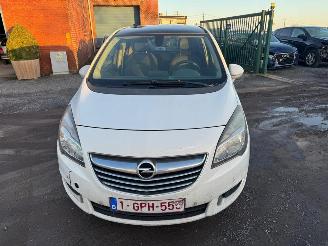 Uttjänta bilar auto Opel Meriva B 2014/3