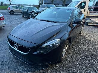 Volvo V-40  picture 1
