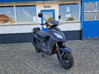 Uttjänta bilar auto Kymco Austral AGILITY CARRY / DELIVERY 2017/10