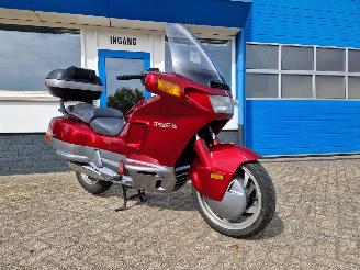 Honda  PC 800 PACIFIC COAST picture 2