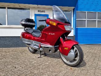 skadebil motor Honda  PC 800 PACIFIC COAST 1993/3