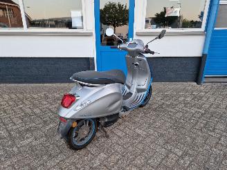 Vespa  ELETTRICA , PRIMAVERA picture 8