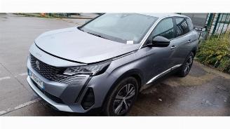 Vrakbiler auto Peugeot 3008 3008 II (M4/MC/MJ/MR), MPV, 2016 1.2 12V PureTech Hybrid 48V 2022/1