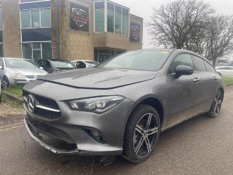 krockskadad bil auto Mercedes Cla-klasse CLA Shooting Brake (118.6), Combi, 2019 1.3 CLA-250 e Turbo 16V 2023/2
