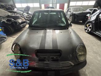 Vrakbiler auto Mini Cooper S Mini Cooper S (R53), Hatchback, 2002 / 2006 1.6 16V 2004/7