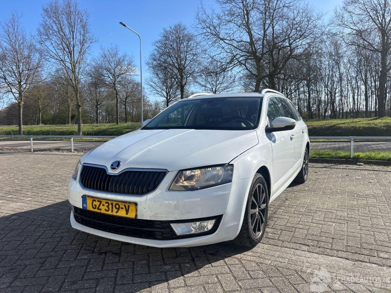 Skoda Octavia 1.6 TDI Greenline 16V Combi/o 4Dr Diesel 1.598cc 81kW (110pk) FWD 2015-06/2020-07  CXXB