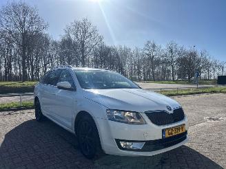 Skoda Octavia 1.6 TDI Greenline 16V Combi/o 4Dr Diesel 1.598cc 81kW (110pk) FWD 2015-06/2020-07  CXXB picture 3
