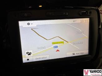 Renault Captur  picture 17