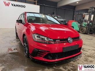 Volkswagen Golf  picture 3