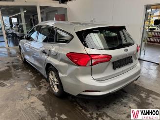 Ford Focus  picture 6
