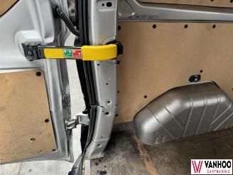 Ford Transit  picture 11