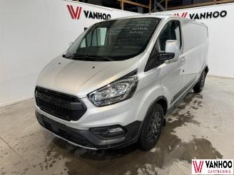 skadebil auto Ford Transit  2023/4