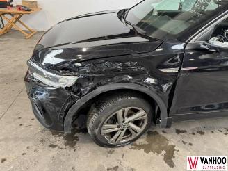Volkswagen T-Roc  picture 2