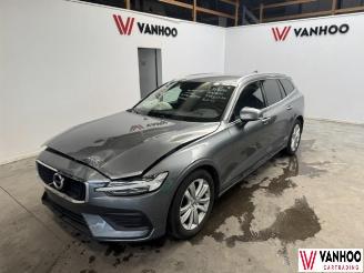 Damaged car Volvo V-60  2020/5