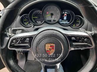 Porsche Cayenne S E-HYBRID picture 13
