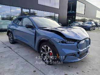 skadebil auto Ford Mustang MACH-E PREMIUM 2024/3