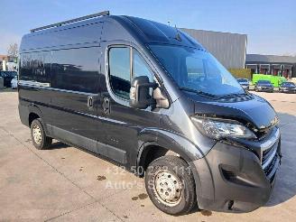 krockskadad bil auto Peugeot Boxer  2023/3