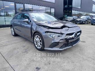 krockskadad bil motor Mercedes Cla-klasse 180 SHOOTING BRAKE 2023/1