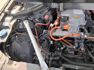 BMW iX3  picture 32