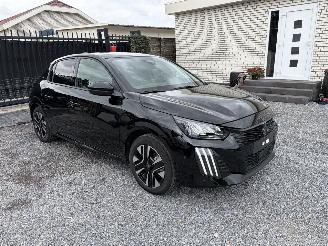 krockskadad bil auto Peugeot 208 BENZINE - ALLURE 2025/10