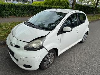 Toyota Aygo 1.0-12V Xcite White search picture 1