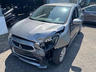 damaged passenger cars Mitsubishi Space-star 1.0 Cool+ 2019/4