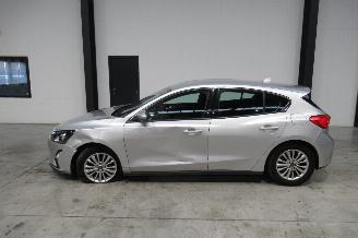 Ford Focus TITANIUM picture 2