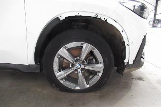 BMW X1 SUV picture 9