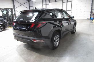 Hyundai Tucson SUV picture 5