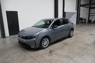 Voiture accidenté Opel Corsa EDITION 2024/3