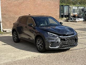 Voiture accidenté Lexus LBX 1.5 Hybride AUTOMAAT 2024/1