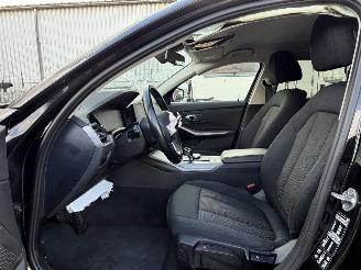 BMW 3-serie 320d x drive picture 12