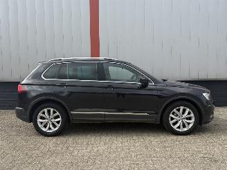 Volkswagen Tiguan 1.5 TSI ACT  AUTOMAAT 150 PK picture 2