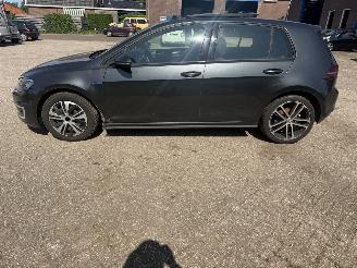 Volkswagen Golf 1.4 TSI GTE PANO picture 13