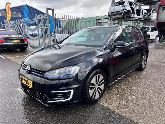 krockskadad bil auto Volkswagen Golf 1.4 TSI / GTE 2016/11