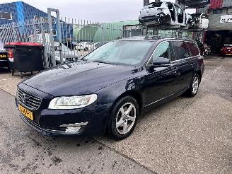 skadebil auto Volvo V-70 2.0 D3 POLAR + 2016/4