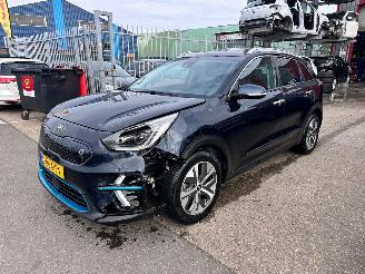 skadebil auto Kia e-Niro DYNAMIC PLIS LINE 64 KWH / DAK 2021/7