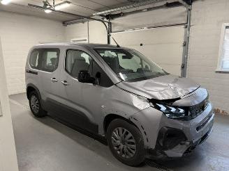 Damaged car Peugeot Rifter  2024/8