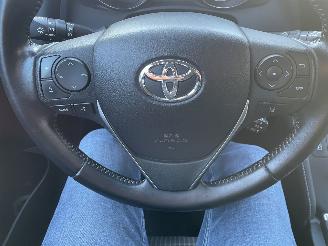 Toyota Auris 1.8 hybrid picture 14