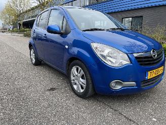 Damaged car Opel Agila 1.2 aut. 2011/4