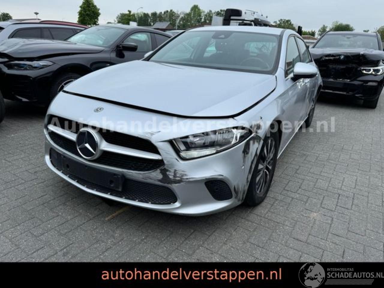 Mercedes A-klasse d DAB+ Navigation 106co2