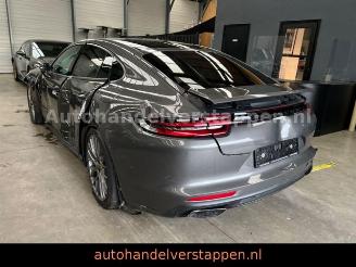 skadebil auto Porsche Panamera 4 E-Hybrid Sport-Chrono-Paket Panorama 2017/12