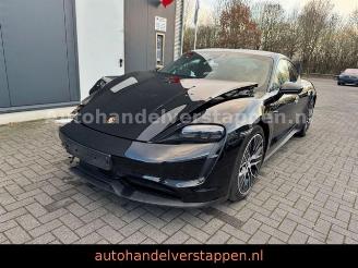 uszkodzony samochody osobowe Porsche Taycan 350KW Panorama-Glasdach Leder 20zoll 2021/10