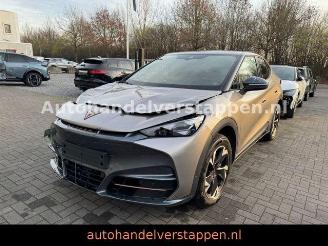 Unfallwagen Cupra Tavascan 210 kW Endurance 82KWH VOLL 2025/2