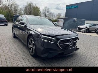Uttjänta bilar auto Mercedes E-klasse 450d 4Matic Avantgard Advancd Panorama 2024/6