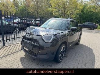 Damaged car Mini Aceman SE 49.2KWH 218PS PANO HARMAN 2025/11