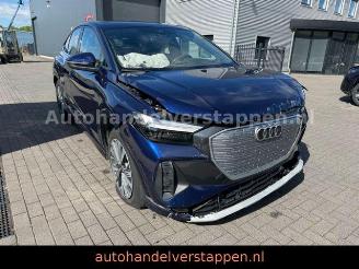 krockskadad bil auto Audi Q4 e-tron Sportback 35 e-tron Advanced 2024/6